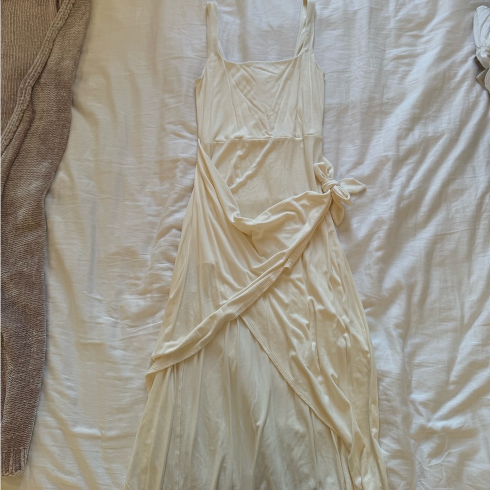 Aritzia Wilfred Wrap Midi Dress
